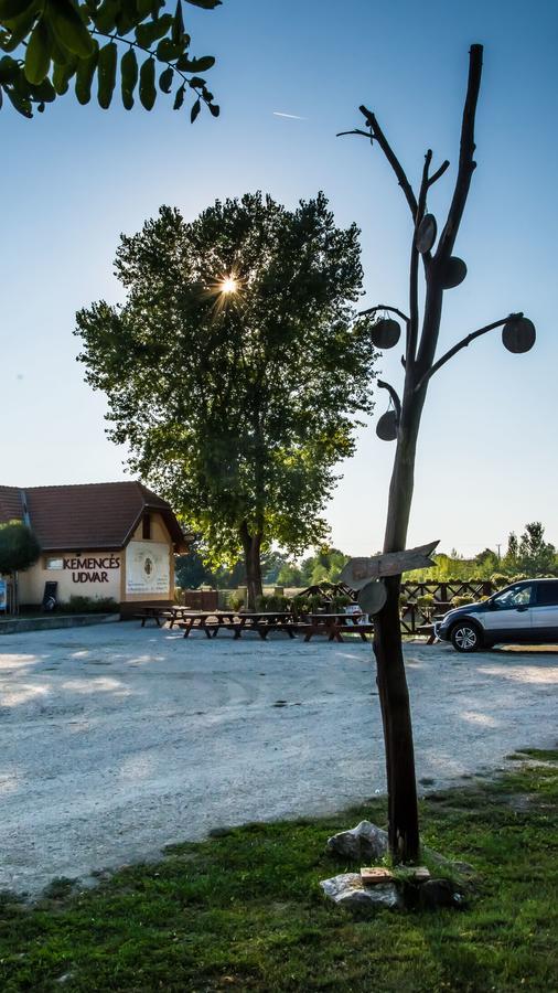 La Curia Panzio Bed & Breakfast Dunaszeg Exterior photo